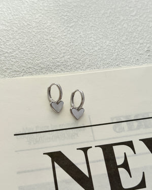 Luna Heart Pearl Huggies