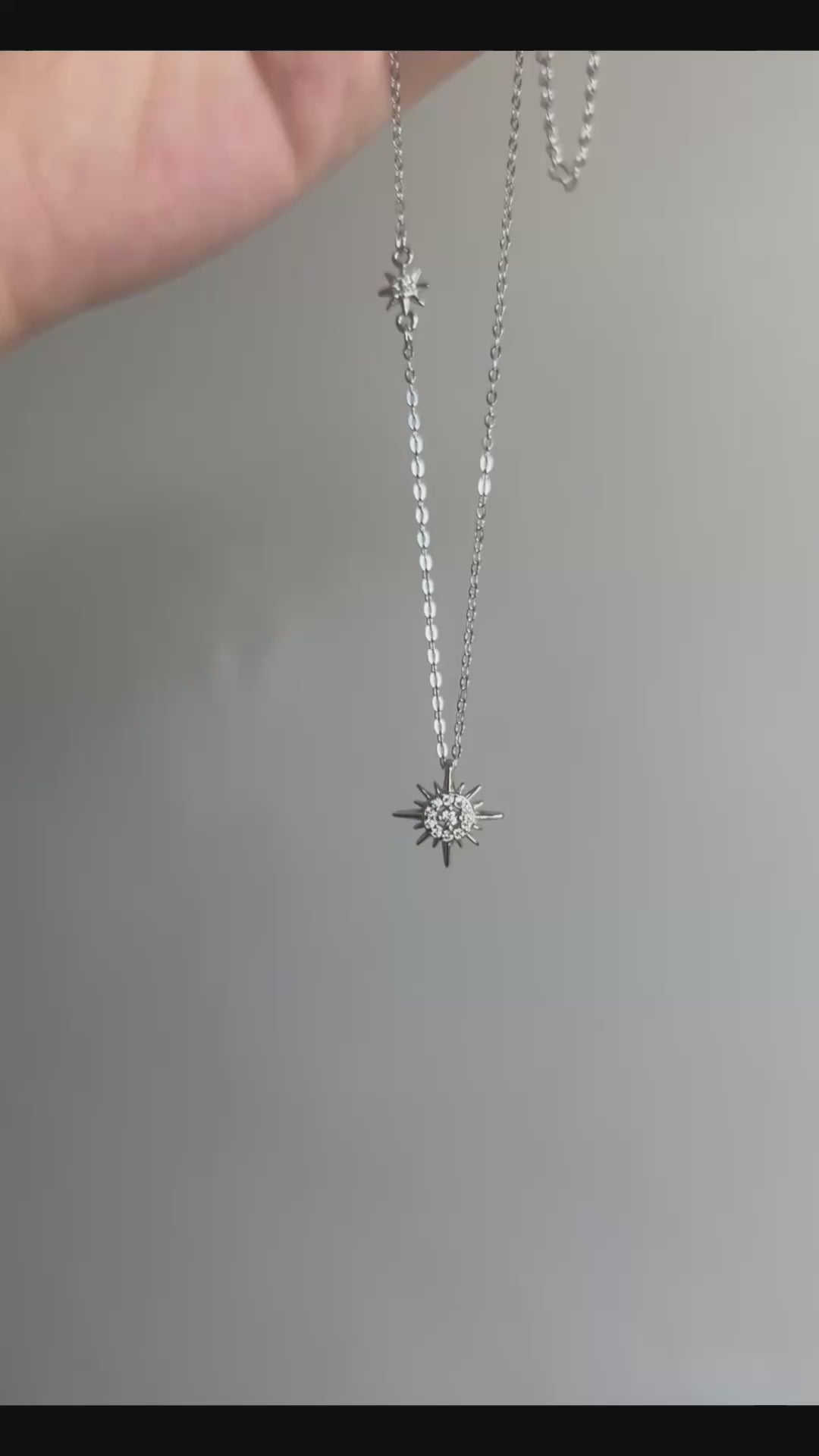 載入影片：Celestial North Star Duo Necklace